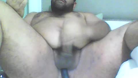 Snapshot of lukacavani33 chatting on 06.28.26 LUKACAVANI online show from 06.28.26
