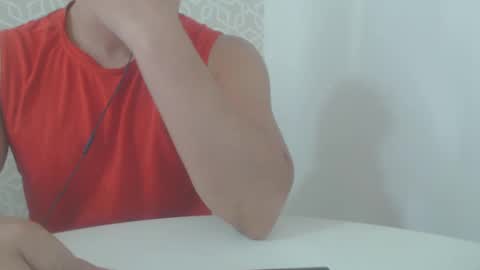 Snapshot of lukafitness chatting on 11.17.25 lukafitness online show from 11.17.25