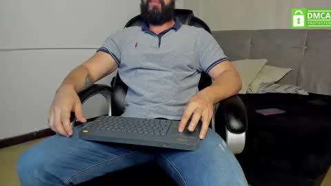Snapshot of luke_diaz7 chatting on 09.21.25 luke diaz7 online show from 09.21.25