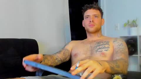 Snapshot of lukeglanton17 chatting on 11.08.25 Luke online show from 11.08.25