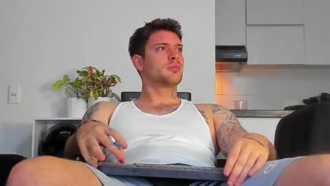 Snapshot of lukeglanton17 chatting on 11.15.25 Luke online show from 11.15.25