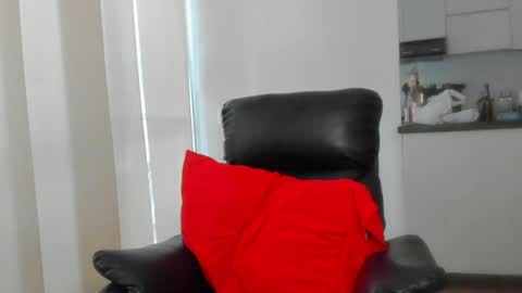 Snapshot of lukeglanton17 chatting on 04.26.26 Luke online show from 04.26.26