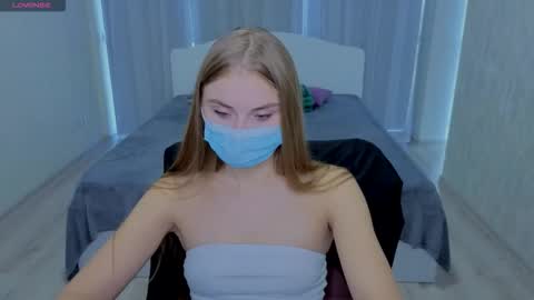 lukeriamoon online show from 09.17.25