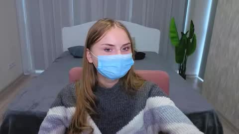 lukeriamoon online show from 10.08.25