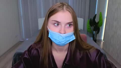 lukeriamoon online show from 10.23.25