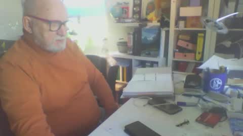 Snapshot of luley58 chatting on 04.25.26 luley58 online show from 04.25.26