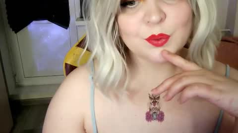 Snapshot of lulovia chatting on 03.02.26 lulovia online show from 03.02.26