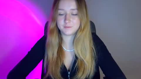 Lulu Baby18 online show from 11.12.25