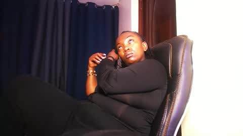 lulu_sparks1 online show from 02.25.26