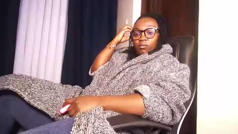 Snapshot of lulu_sparks1 chatting on 05.02.26 lulu_sparks1 online show from 05.02.26