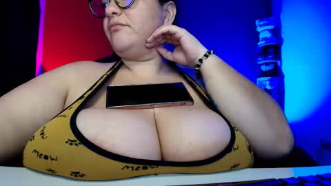 LuluBigTitts online show from 10.07.25
