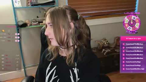 Snapshot of luluv chatting on 03.05.25 Lulu online show from 03.05.25