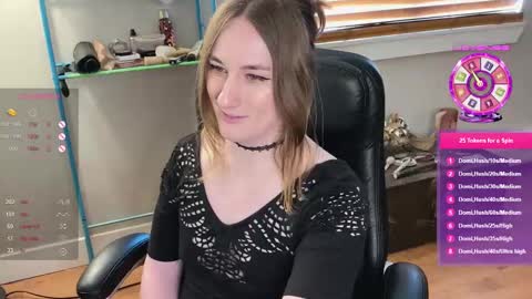 Snapshot of luluv chatting on 03.08.25 Lulu online show from 03.08.25