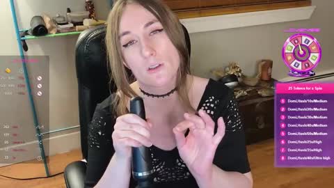 Snapshot of luluv chatting on 03.09.25 Lulu online show from 03.09.25