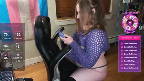 Snapshot of luluv chatting on 11.03.25 Lulu online show from 11.03.25