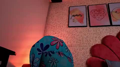 Snapshot of luly_blue chatting on 06.25.26 Luly online show from 06.25.26