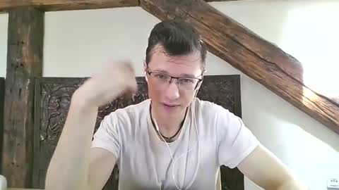 Snapshot of lumberjack__666 chatting on 06.17.26 Andrew independent model 2000-0000 CET daily online show from 06.17.26