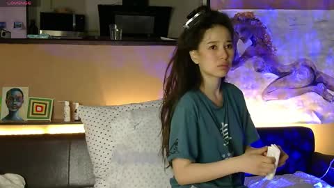 Anora online show from 04.05.26