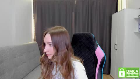 Snapshot of luminaya chatting on 04.25.26 Naya online show from 04.25.26