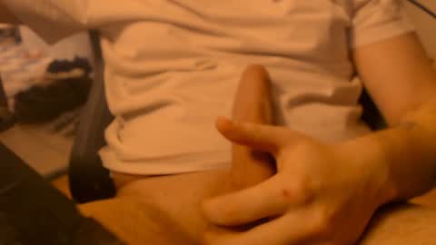 Snapshot of lumpie2508 chatting on 12.05.24 lumpie2508 online show from 12.05.24