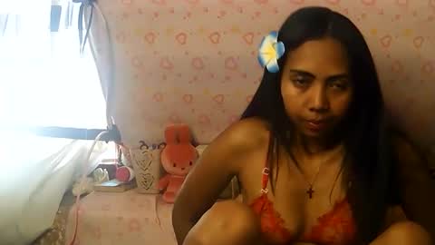 Snapshot of luna019 chatting on 10.15.25 Luna online show from 10.15.25