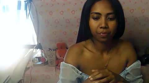 Snapshot of luna019 chatting on 10.16.25 Luna online show from 10.16.25