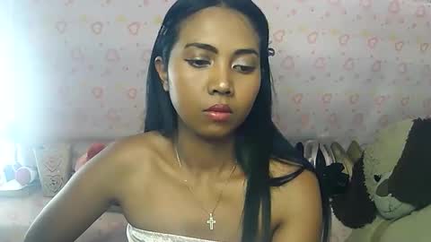 Snapshot of luna019 chatting on 10.17.25 Luna online show from 10.17.25