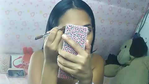 Snapshot of luna019 chatting on 10.18.25 Luna online show from 10.18.25