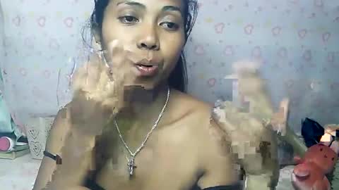 Snapshot of luna019 chatting on 11.09.25 Luna online show from 11.09.25