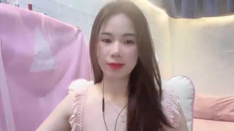 Snapshot of luna4739 chatting on 04.23.26 Luna online show from 04.23.26