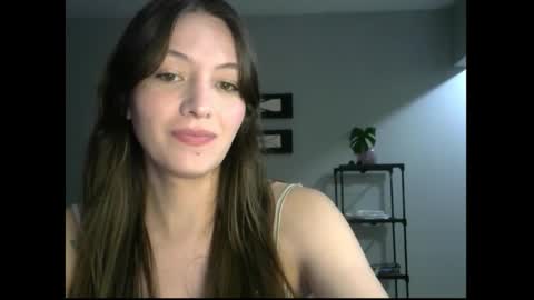 Snapshot of luna__art chatting on 10.24.25 luna__art online show from 10.24.25