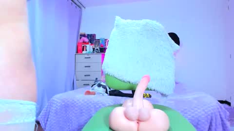 Snapshot of luna_analya chatting on 10.30.25 luna_analya online show from 10.30.25