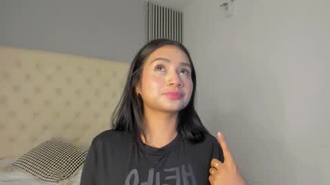 Snapshot of luna_and_banji chatting on 02.15.26 luna and banji online show from 02.15.26