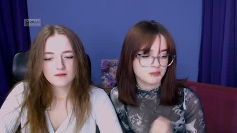 luna_berryy online show from 12.18.24