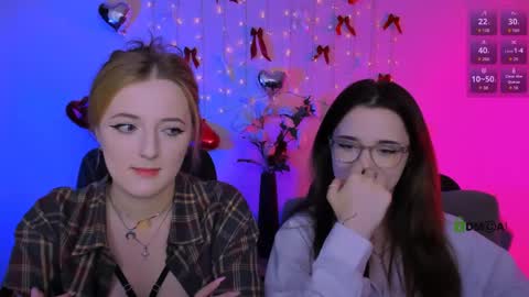 luna_berryy online show from 04.18.26