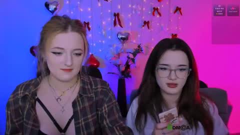 luna_berryy online show from 04.18.26