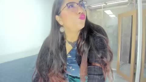 luna  online show from 02.18.26