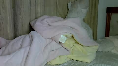 maskedmalkia online show from 04.25.26