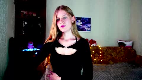 luna_evan online show from 10.03.25