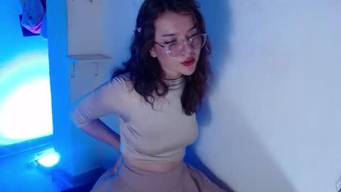 Snapshot of luna_hazard chatting on 09.24.25 luna_hazard online show from 09.24.25