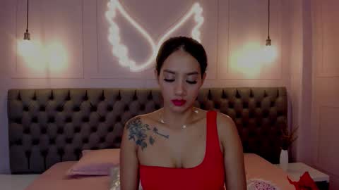 Snapshot of luna_hot_ass chatting on 03.10.26 luna_hot_ass online show from 03.10.26