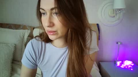 luna_hoti online show from 03.03.25