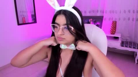 Snapshot of luna_jonnes1 chatting on 01.07.26 Luna online show from 01.07.26