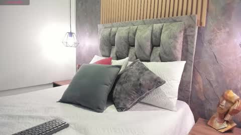 luna  killari online show from 10.19.25