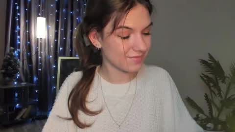 Snapshot of luna_lust_21 chatting on 01.08.26 Luna online show from 01.08.26