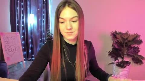 Snapshot of luna_lust_21 chatting on 02.18.26 Luna online show from 02.18.26