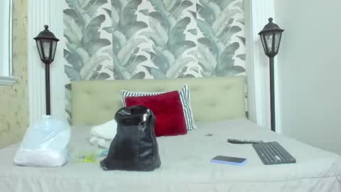 Snapshot of luna_morgan_ chatting on 02.27.25 Luna Morgan online show from 02.27.25