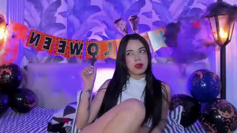 Snapshot of luna_morgan_ chatting on 10.30.25 Luna Morgan online show from 10.30.25