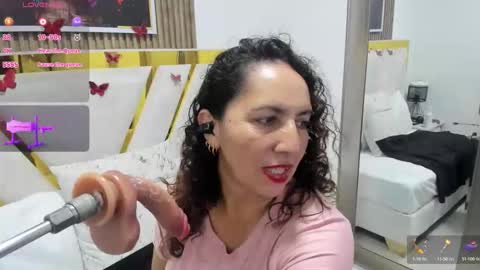 luna_naughty1 online show from 03.11.26