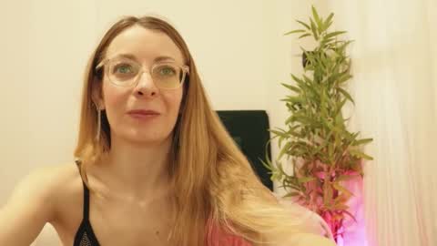 Luna Riva online show from 01.19.26